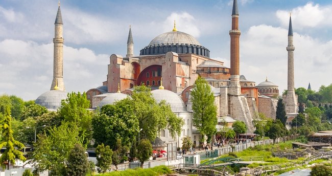 Ayasofya'nın camiye çevrilmesi İslama uygun mudur?